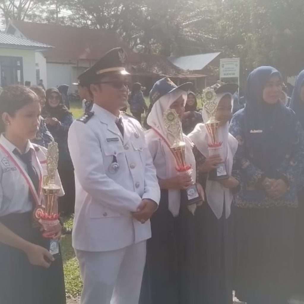 SMP Negeri 2 Siabu Raih Prestasi Gemilang dalam Even Hari Pendidikan Nasional 2024